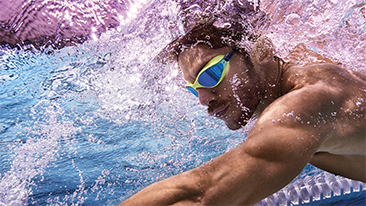 how to keep your swim goggles from fogging