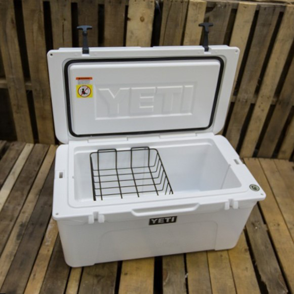 Cooler with dividers