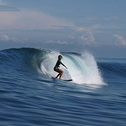 Camille surfing 2